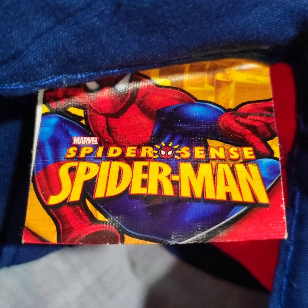 Spider-man hat - Picture 6 of 6